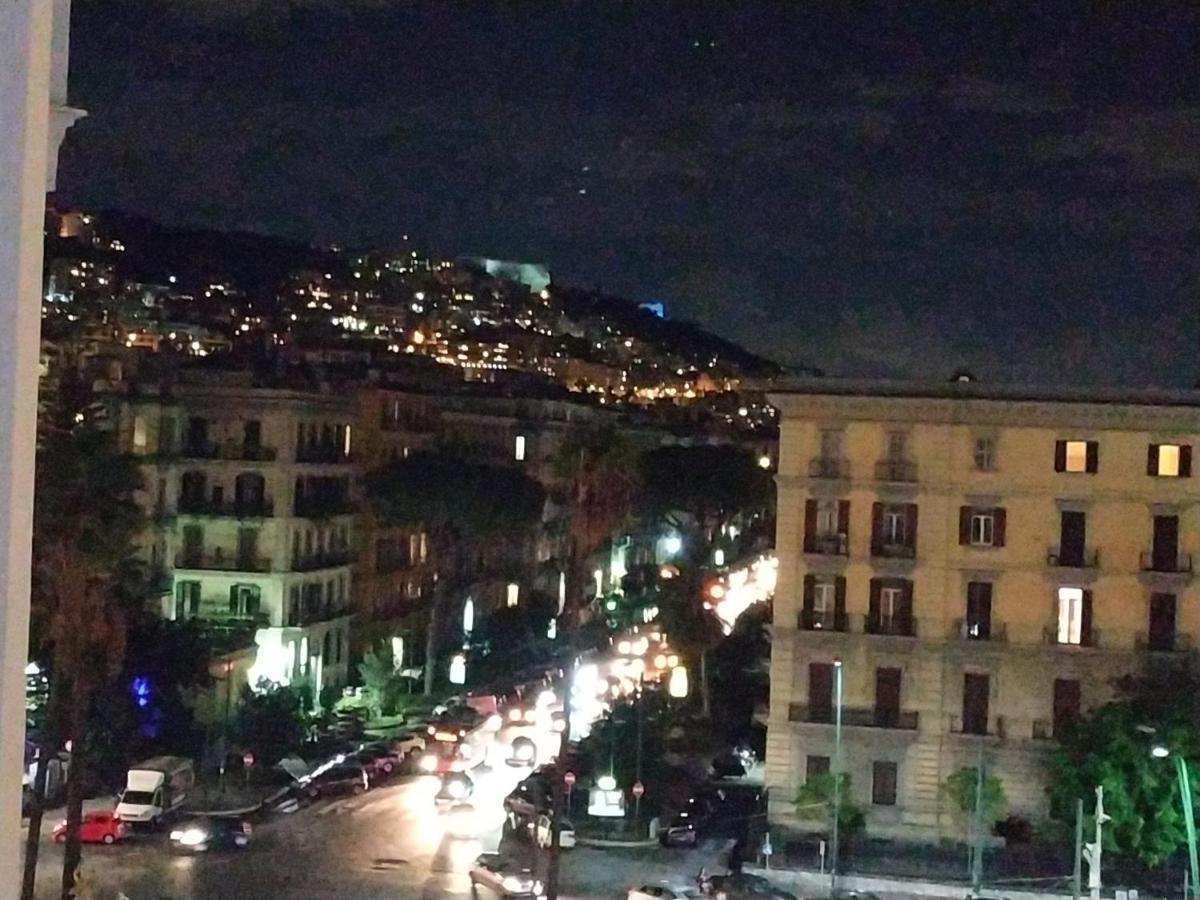 Sun&Thecity Napoli Esterno foto